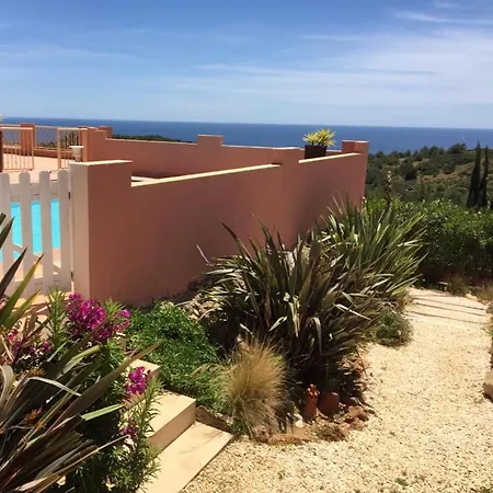 Villa Cabanas Beach 3*