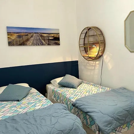 Villa Cabanas Beach 招待所 3*