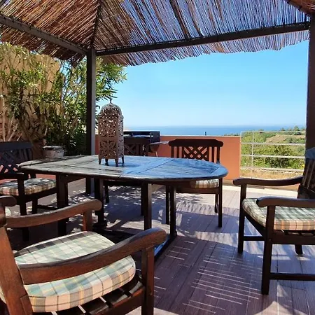 招待所 Villa Cabanas Beach 3*