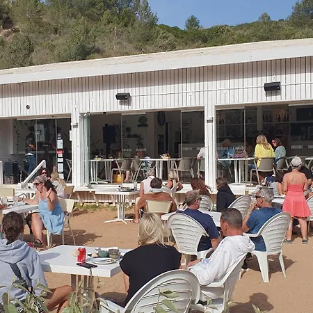 Villa Cabanas Beach 招待所 布德恩斯