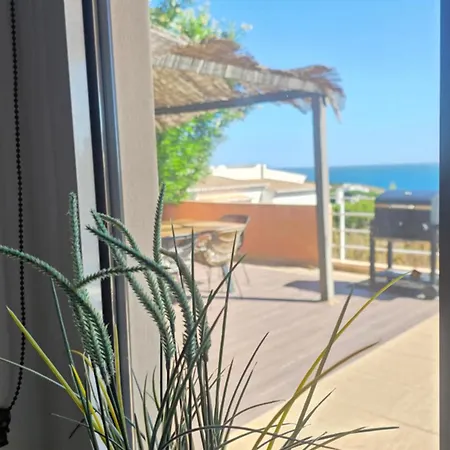 Villa Cabanas Beach بيت ضيافة بودينز