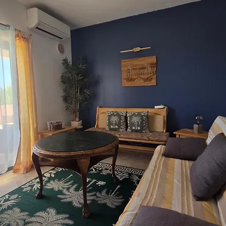 Villa Cabanas Beach 3* بودينز